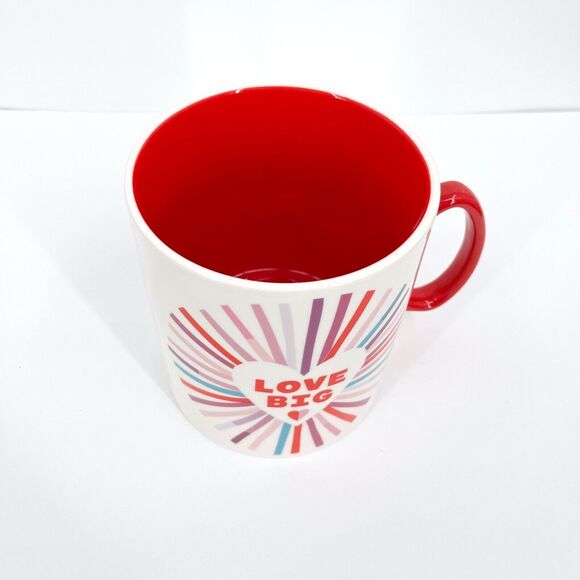 Hallmark LOVE BIG Oversized Mug Cup 64oz  Rainbow Heart GIANT Novelty Mug - Picture 5 of 9